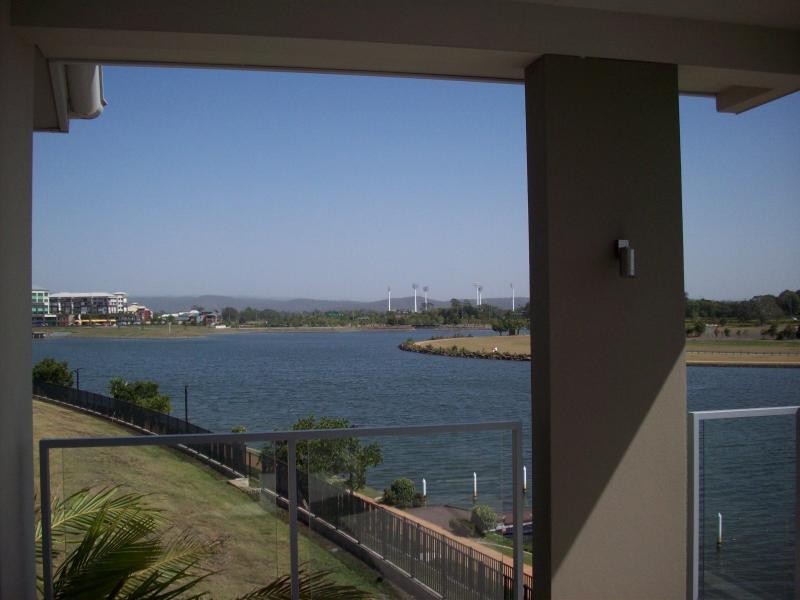 5/5055 Emerald Island Drive, Carrara QLD 4211