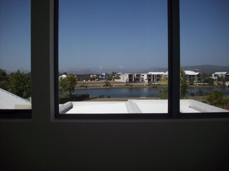 5/5055 Emerald Island Drive, Carrara QLD 4211