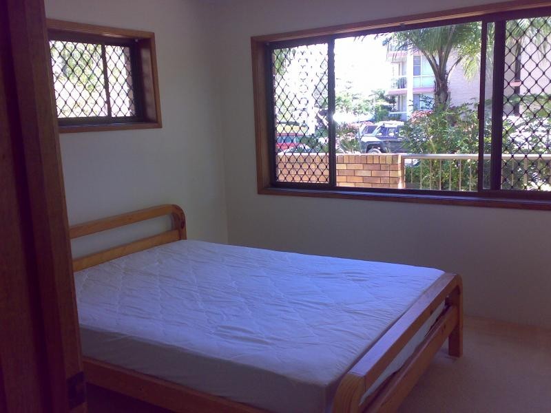 4/7 Federation avenue, Broadbeach QLD 4218