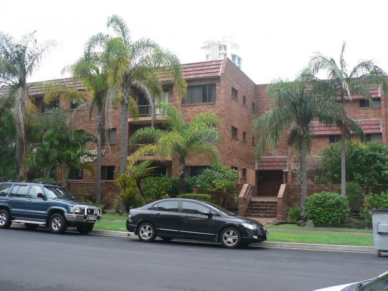 4/7 Federation avenue, Broadbeach QLD 4218