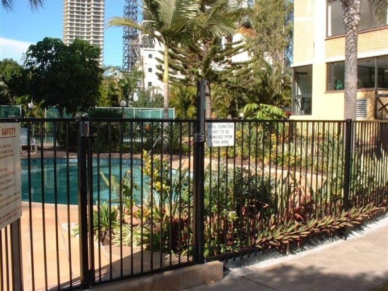 15/2916 Gold Coast Highway, Surfers Paradise QLD 4217