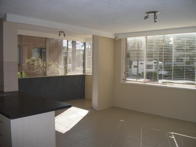 1/10 Frederick Street, Surfers Paradise QLD 4217