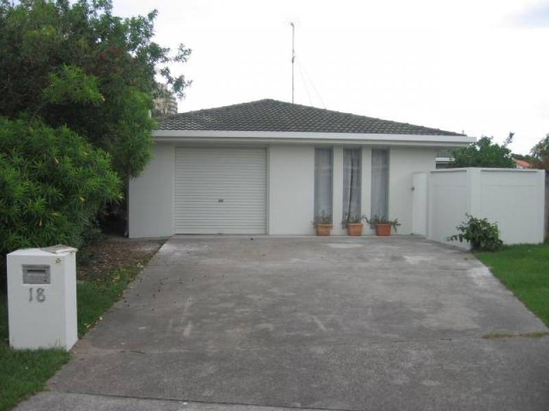 18 Havana Key, Broadbeach Waters QLD 4218