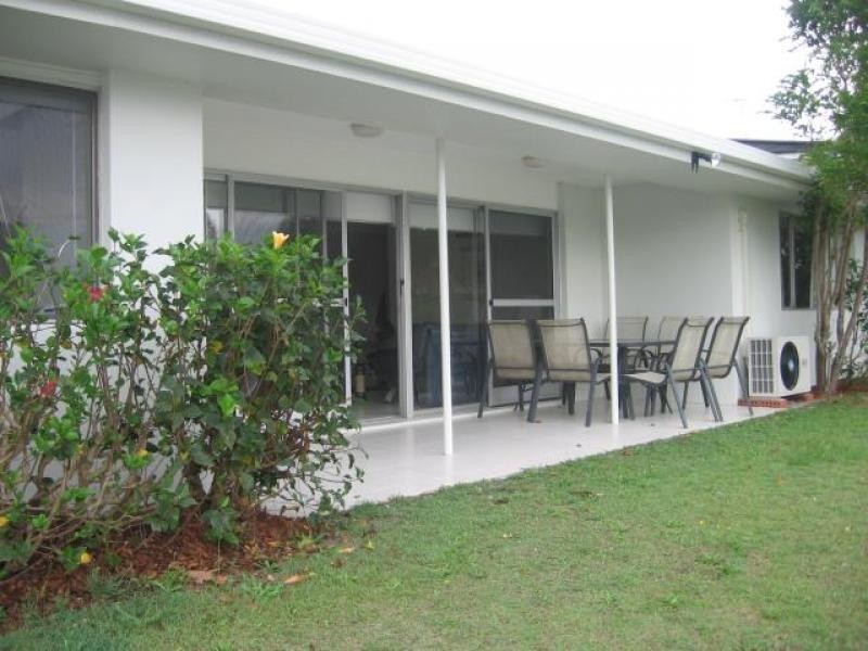 18 Havana Key, Broadbeach Waters QLD 4218