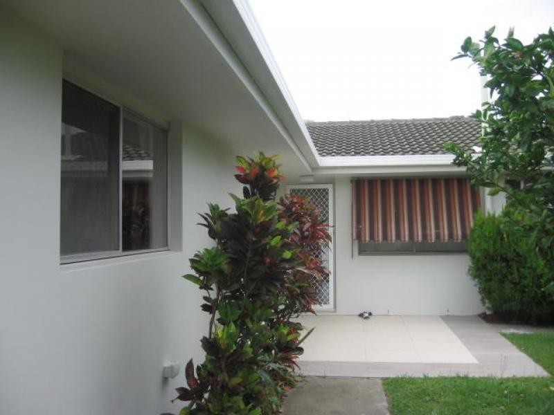 18 Havana Key, Broadbeach Waters QLD 4218