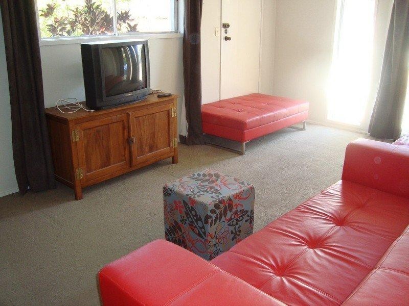 18 Havana Key, Broadbeach Waters QLD 4218