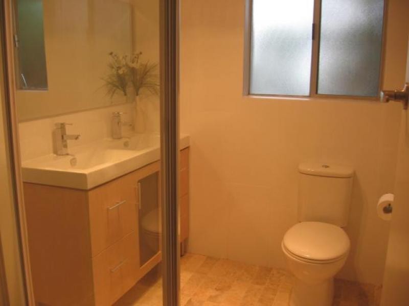 18 Havana Key, Broadbeach Waters QLD 4218