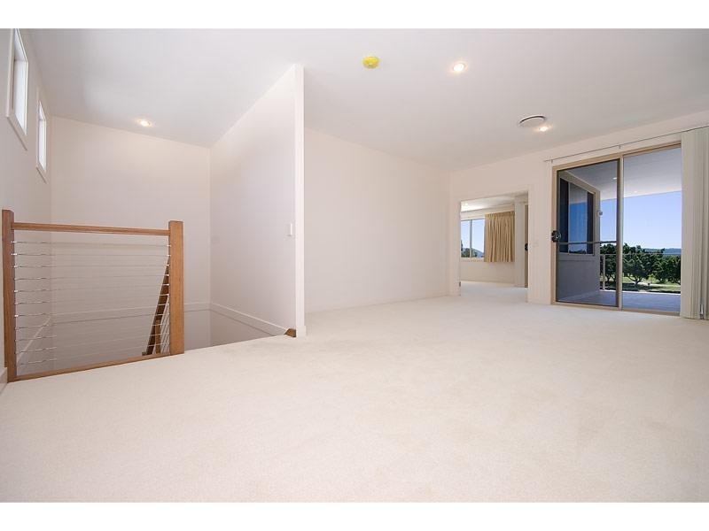 1021 Lakeview Terrace, Benowa QLD 4217