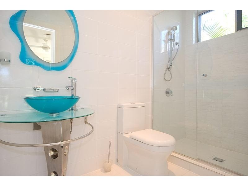 1021 Lakeview Terrace, Benowa QLD 4217