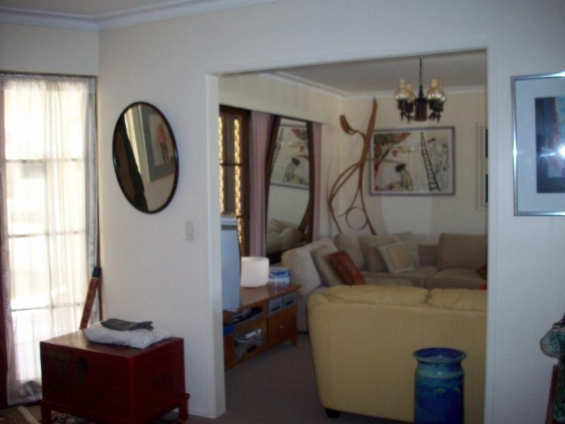 1 La Spezia, Isle Of Capri QLD 4217