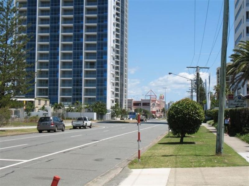 4/7 Margaret Avenue, Broadbeach QLD 4218
