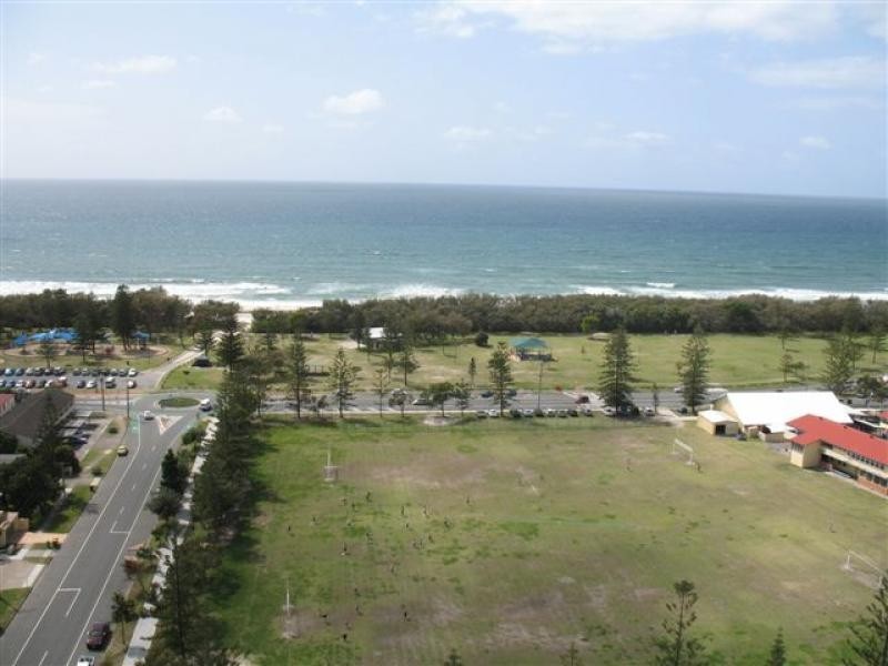 19 Surf Parade, Broadbeach QLD 4218