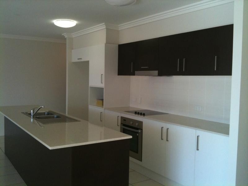 8 Proud Street, Labrador QLD 4215