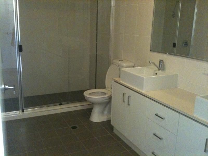 8 Proud Street, Labrador QLD 4215