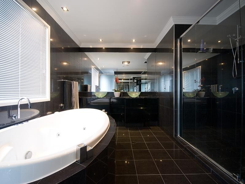 1003 Lakeview Terrace, Benowa QLD 4217