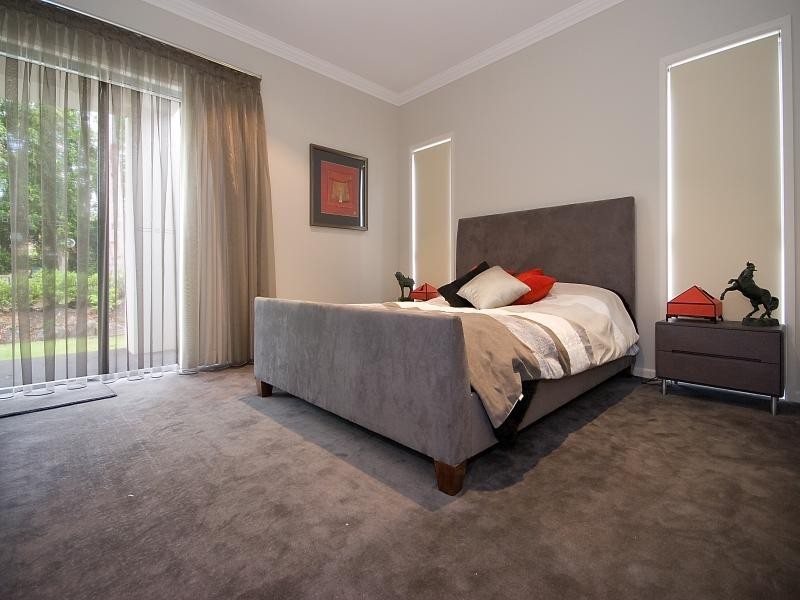 1003 Lakeview Terrace, Benowa QLD 4217