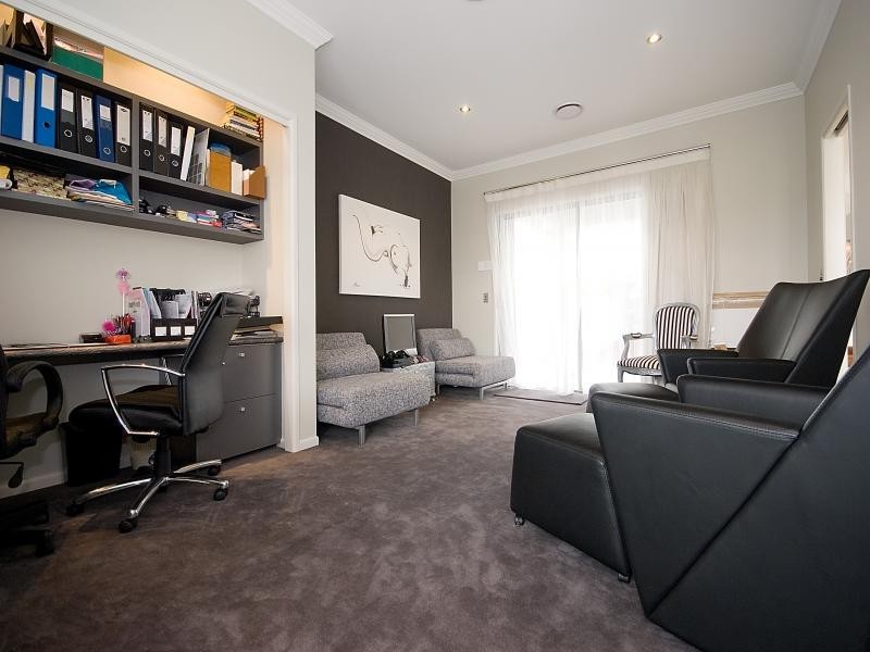 1003 Lakeview Terrace, Benowa QLD 4217