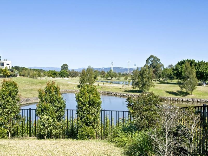 1028 Lakeview Terrace, Benowa QLD 4217