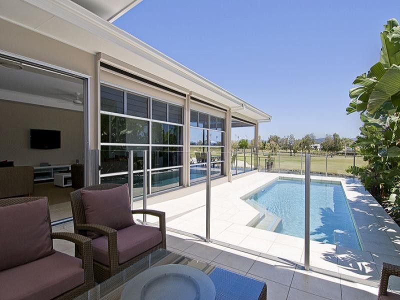 2013 The Boulevarde, Benowa QLD 4217