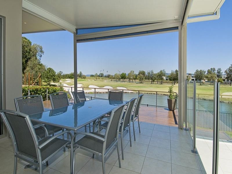2013 The Boulevarde, Benowa QLD 4217