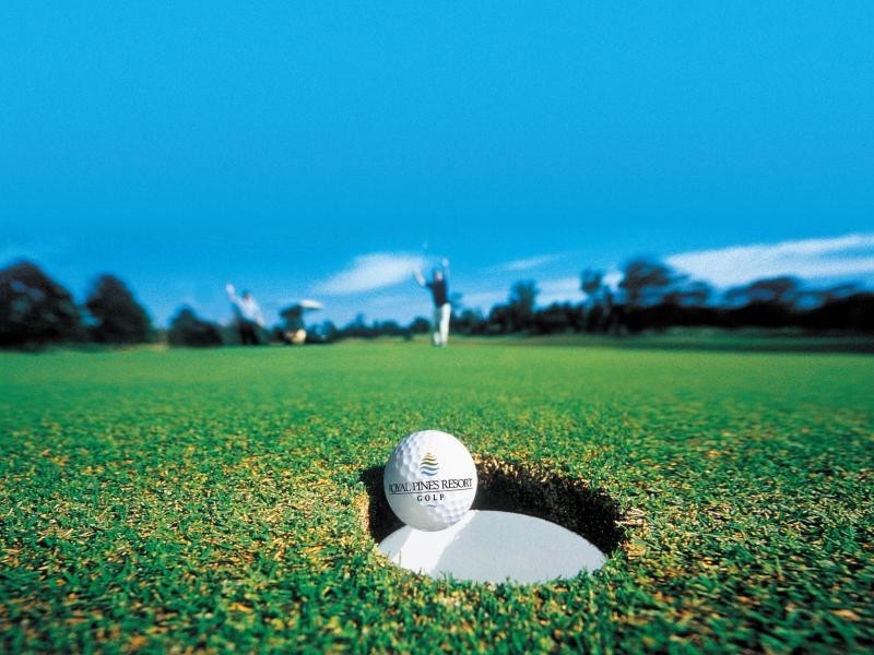 3022 The Boulevard, Benowa QLD 4217