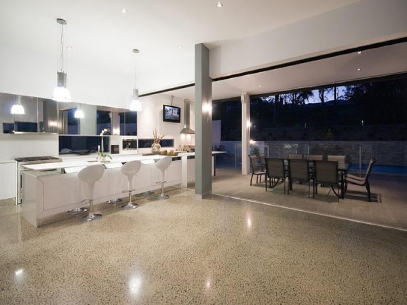 5008 Riverwood Grove, Benowa QLD 4217