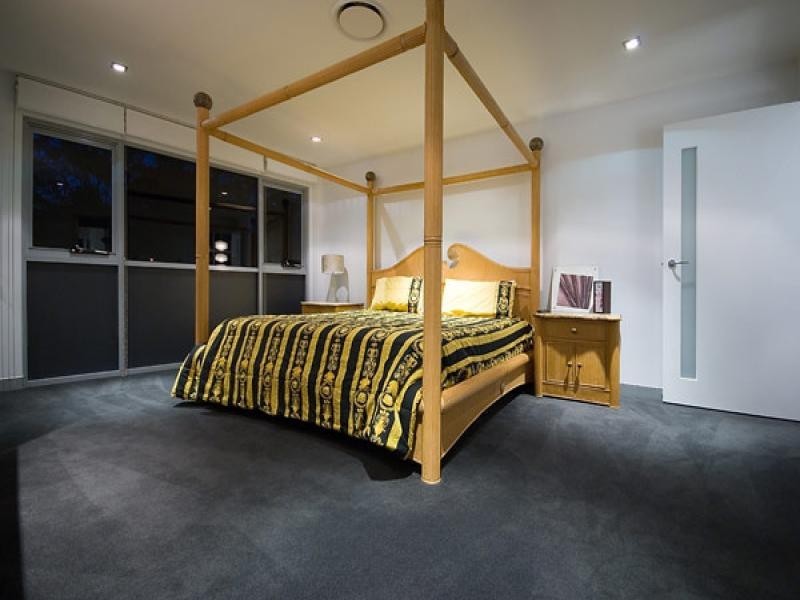 5008 Riverwood Grove, Benowa QLD 4217