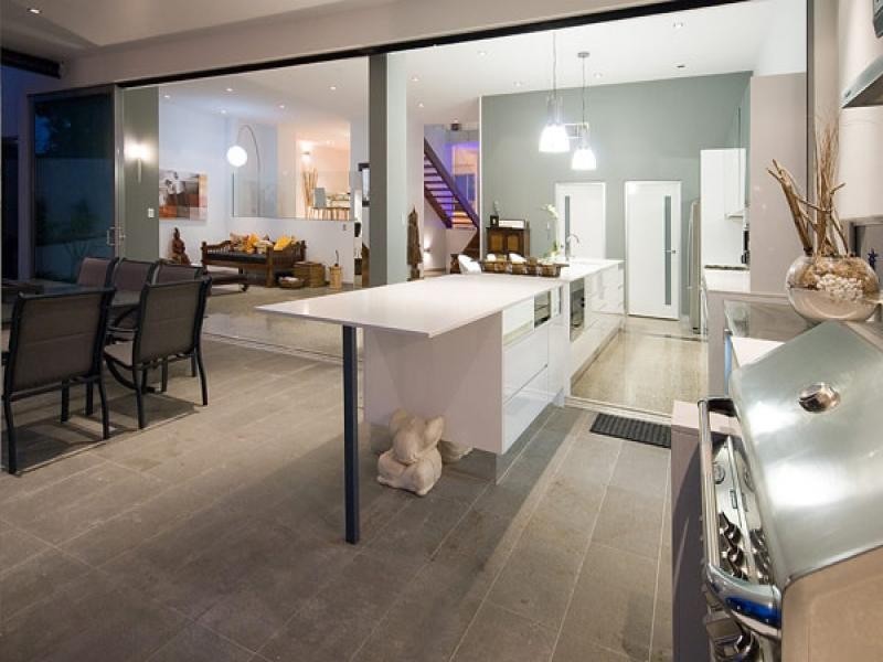 5008 Riverwood Grove, Benowa QLD 4217