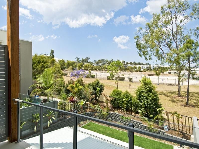 5023A Riverwood Grove, Benowa QLD 4217