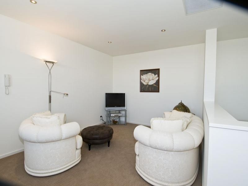 7004A Circa, Benowa QLD 4217