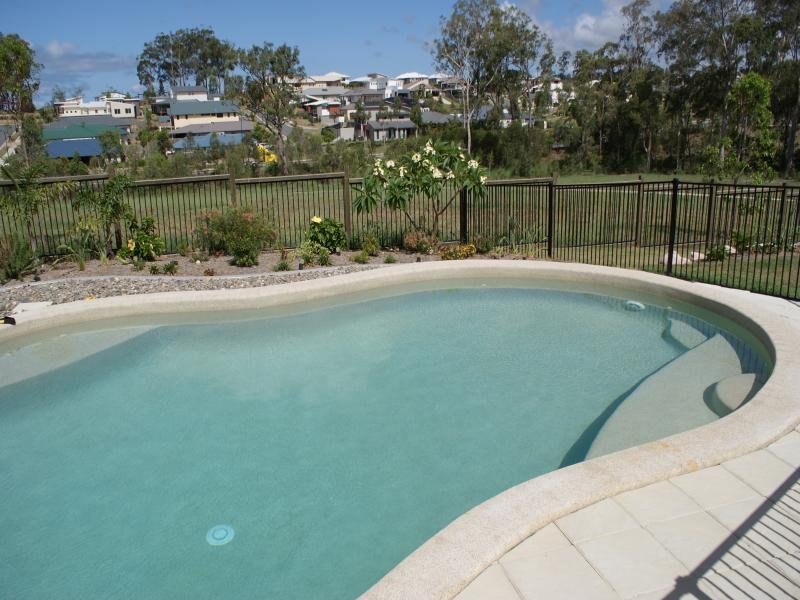 11 Skyburnett Street, Reedy Creek QLD 4227