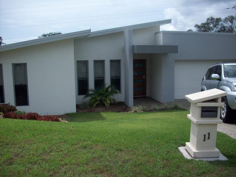 11 Skyburnett Street, Reedy Creek QLD 4227