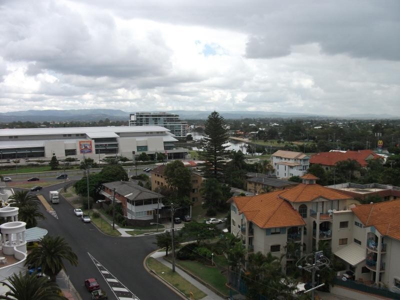 21/20 Queensland Avenue, Broadbeach QLD 4218