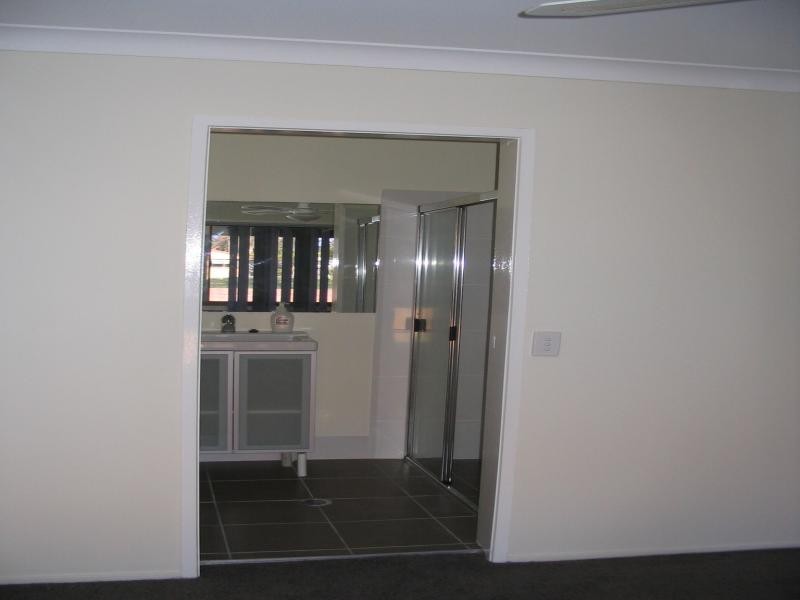 227 Sunshine Blvd, Mermaid Waters QLD 4218