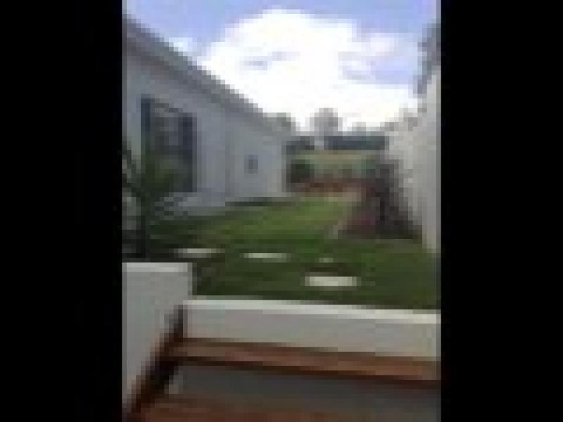 6006 Vista Drive, Benowa QLD 4217