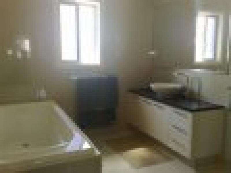 6006 Vista Drive, Benowa QLD 4217