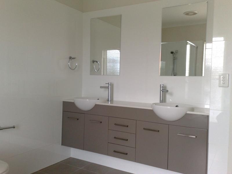 6018B Vista Drive, Benowa QLD 4217