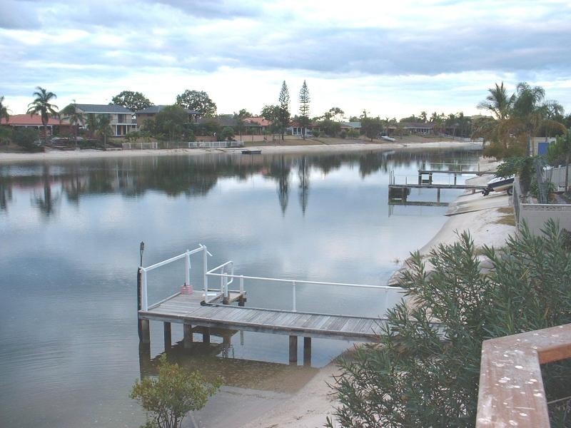 2 Weatherly Avenue, Mermaid Beach QLD 4218