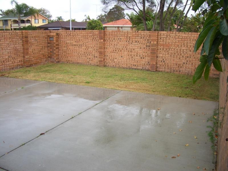 2 Weatherly Avenue, Mermaid Beach QLD 4218