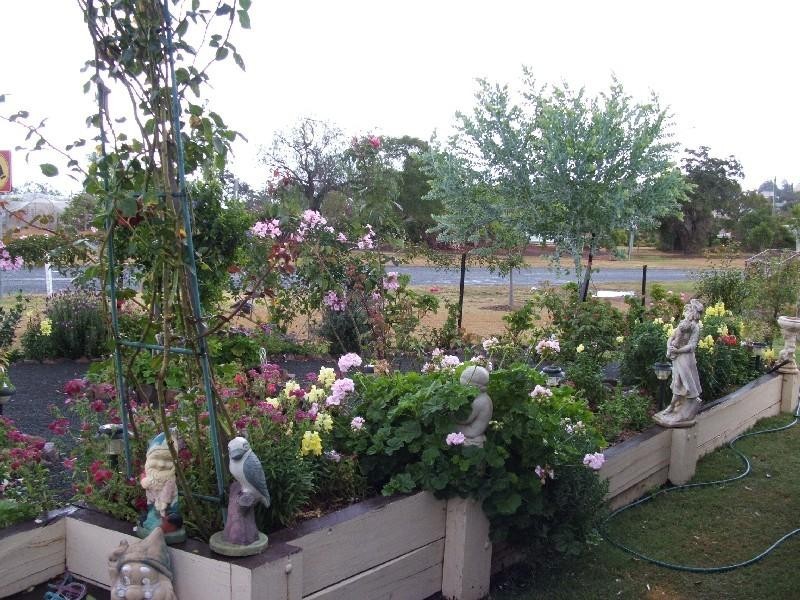 1530 Crows Nest Road, Haden QLD 4353