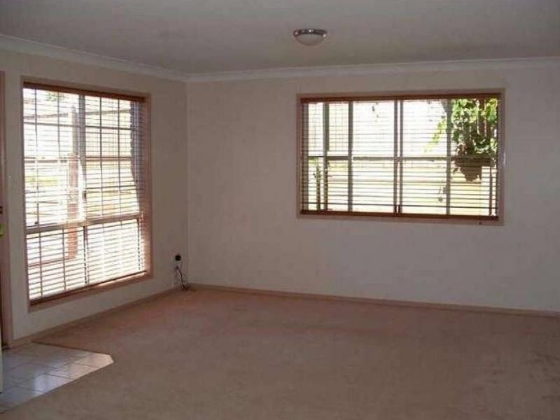 1/6 Beer Court, Kearneys Spring QLD 4350