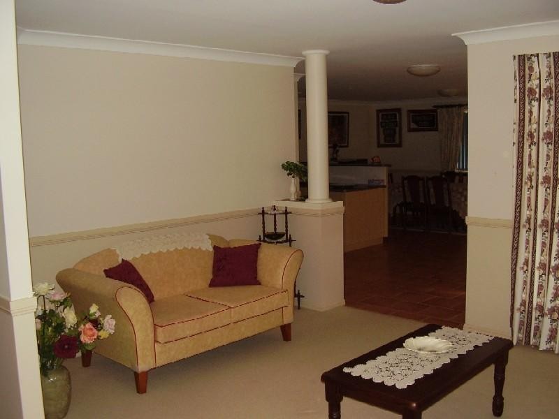 33 Fry Street, Middle Ridge QLD 4350