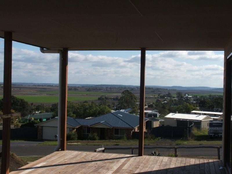 48 Rebwonga Street, Toowoomba QLD 4350