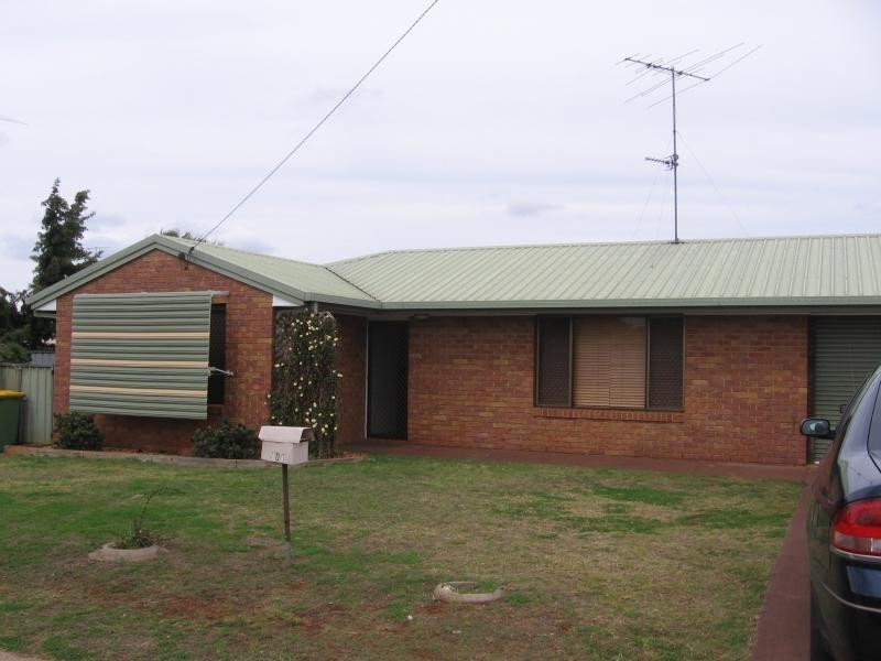 404 Stenner Street, Darling Heights QLD 4350