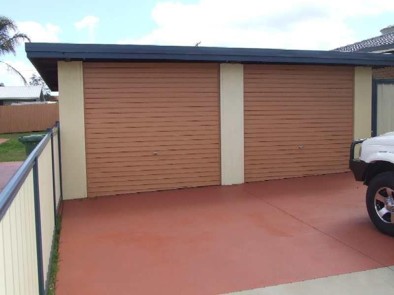 2/25 Hampton, Newtown QLD 4350