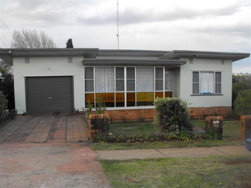 119 Perth Street, Centenary Heights QLD 4350