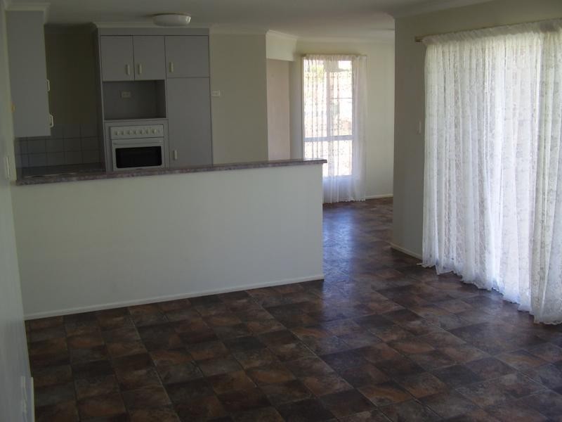 24 Catalina Drive, Wilsonton QLD 4350