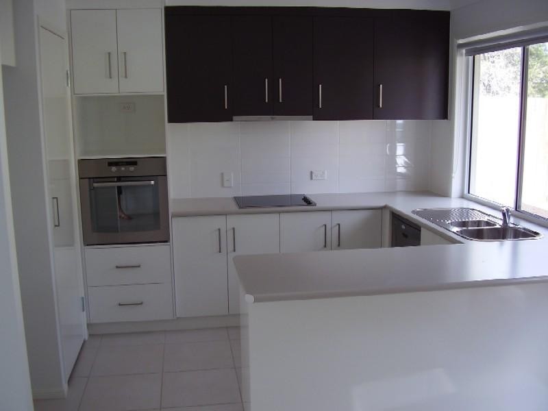 3/4A Rose Street, Wilsonton QLD 4350