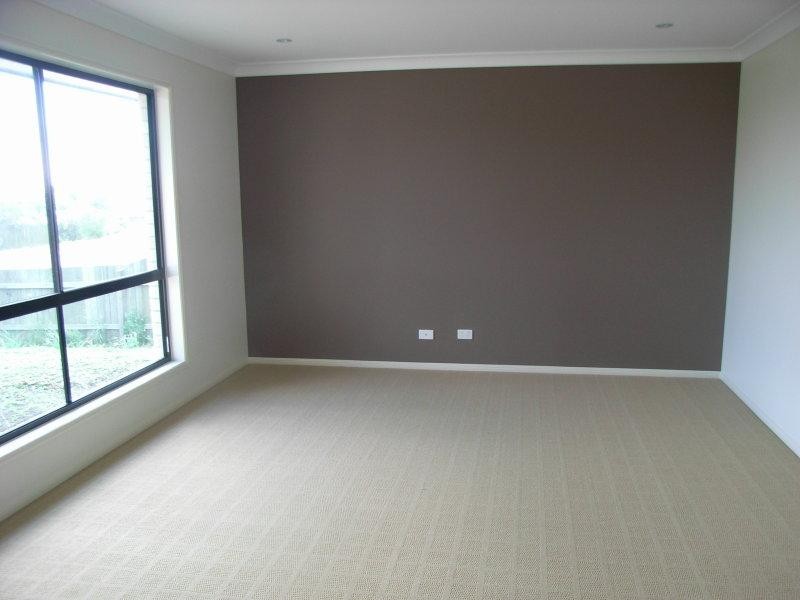 16 Newman Road, Wyreema QLD 4352