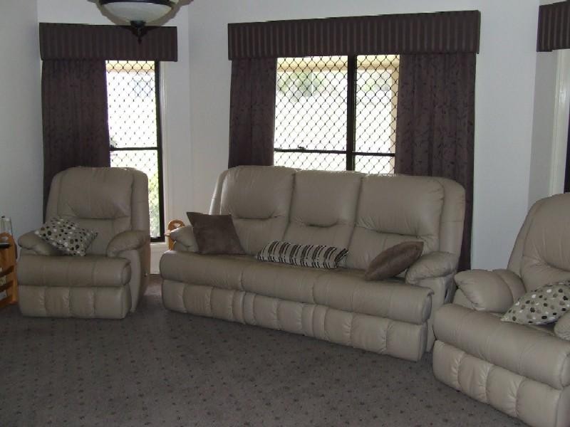 8 Powell Court, Highfields QLD 4352